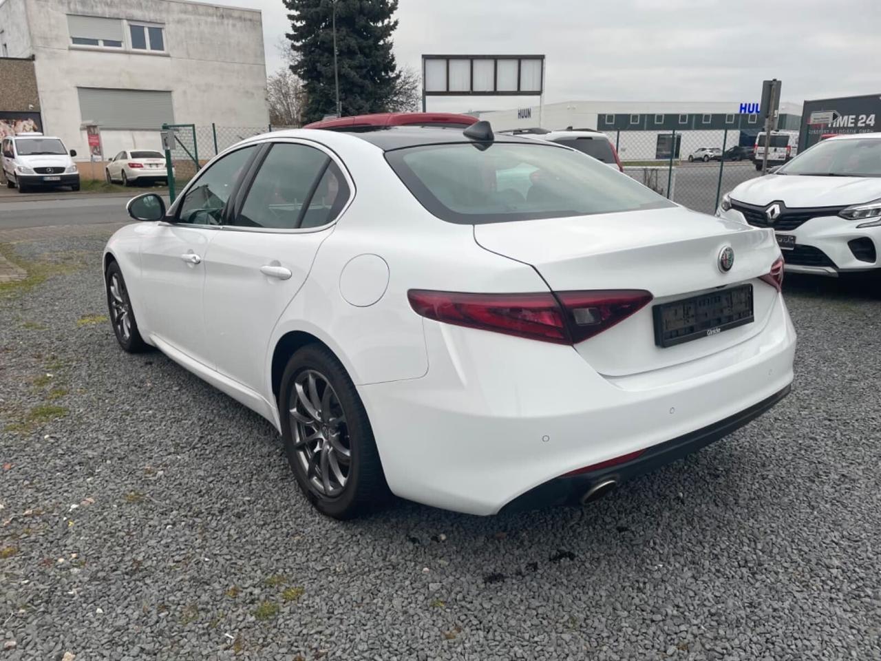Alfa Romeo Giulia 2.0 Turbo 200 CV AT8 Super