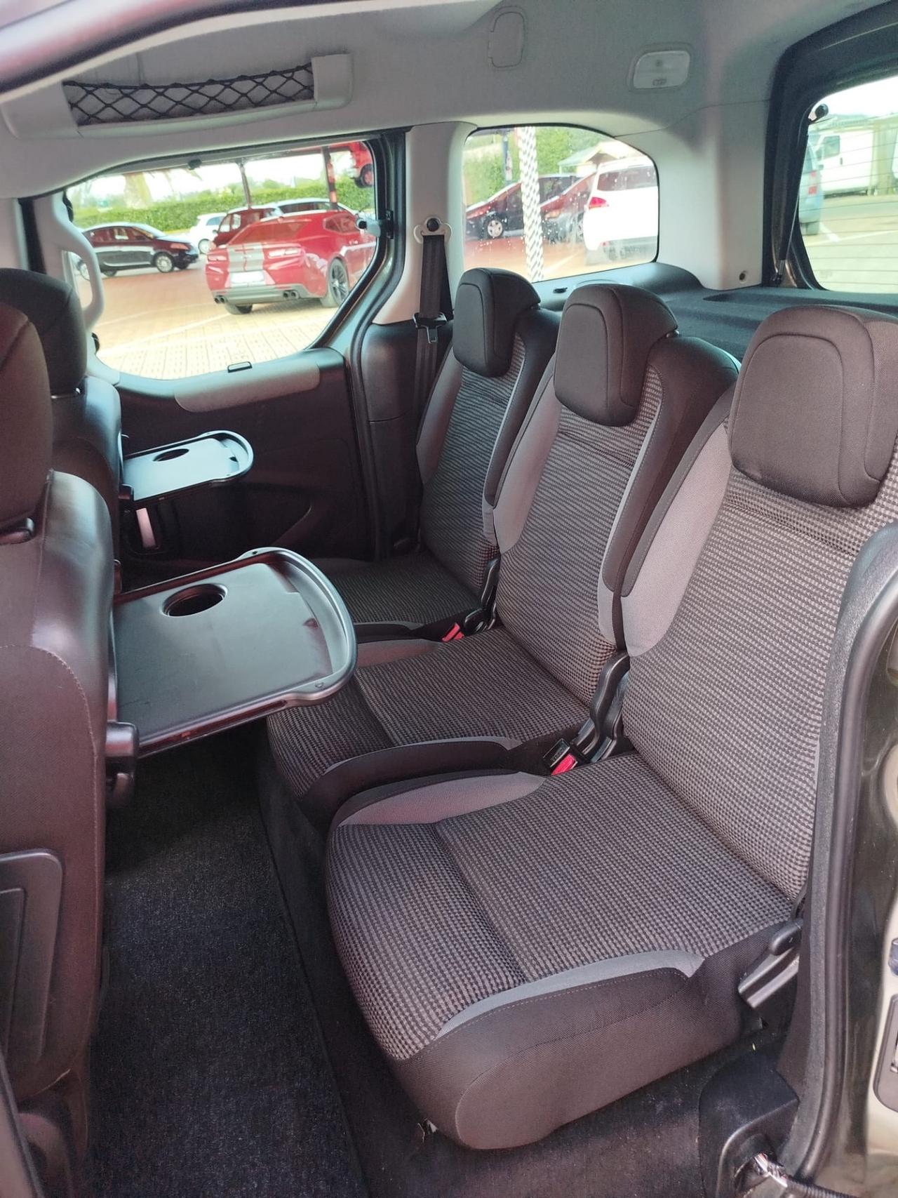 Peugeot Partner Tepee 1.6 HDi 112CV Outdoor