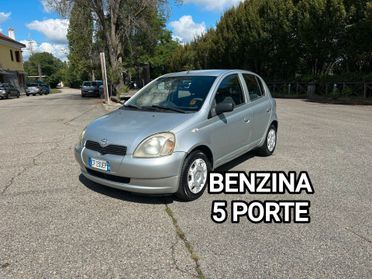 Toyota Yaris 1.0 benzina 5 porte