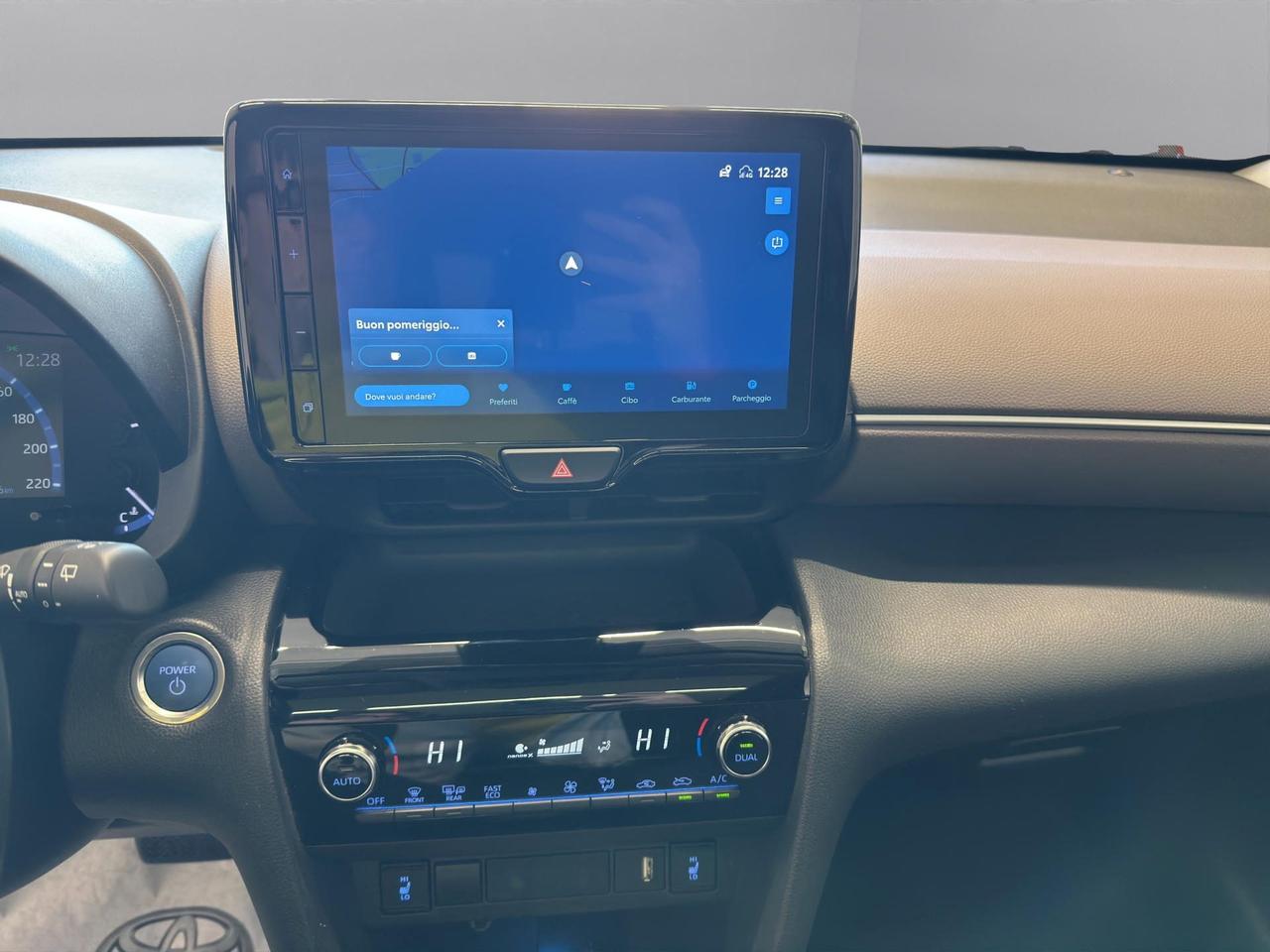 Toyota Yaris Cross 1.5h Lounge fwd 116cv e-cvt