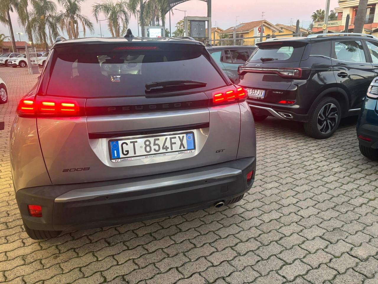 Peugeot 2008 BlueHDi 130 S&S EAT8 GT