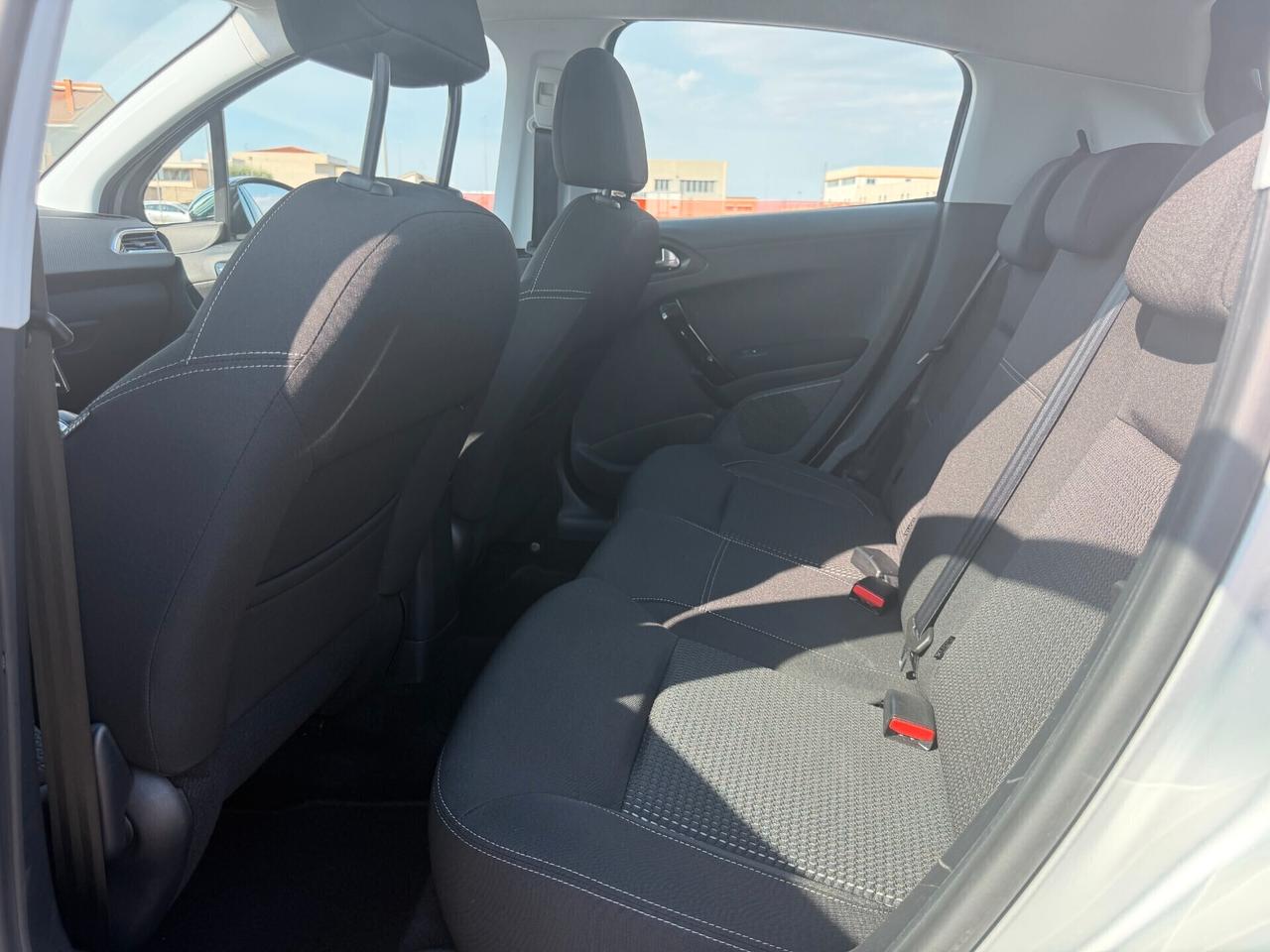 Peugeot 208 1.6 BlueHDi 100cv 5 porte Allure