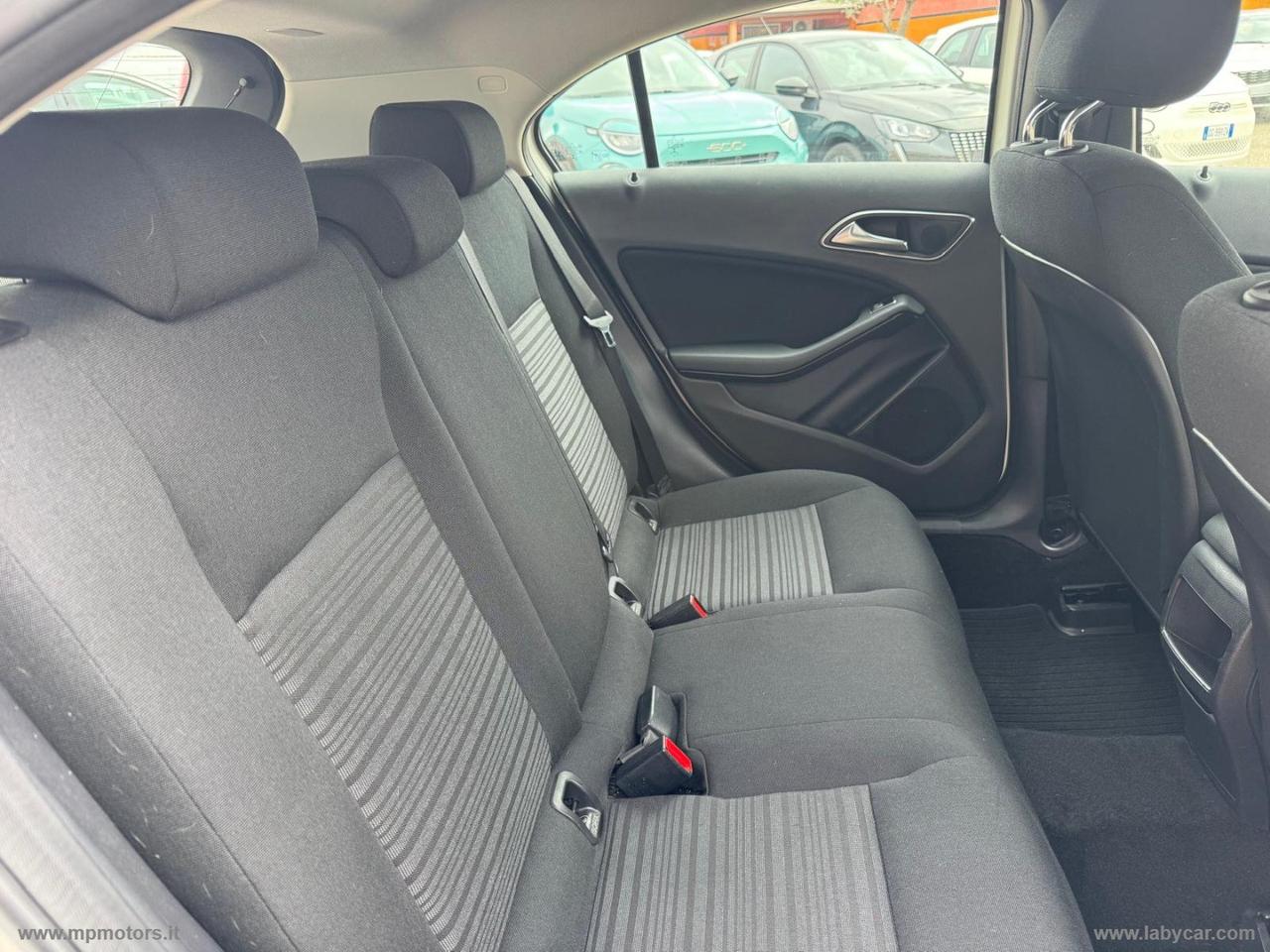 MERCEDES-BENZ A 180 EXECUTIVE 1.5 CDI 109CV