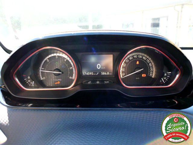 PEUGEOT 2008 BlueHDi 100 S&S GT Line