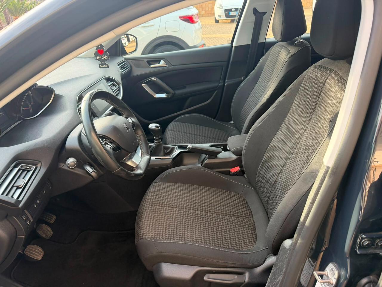 Peugeot 308 BlueHDi 100 S&S SW Business