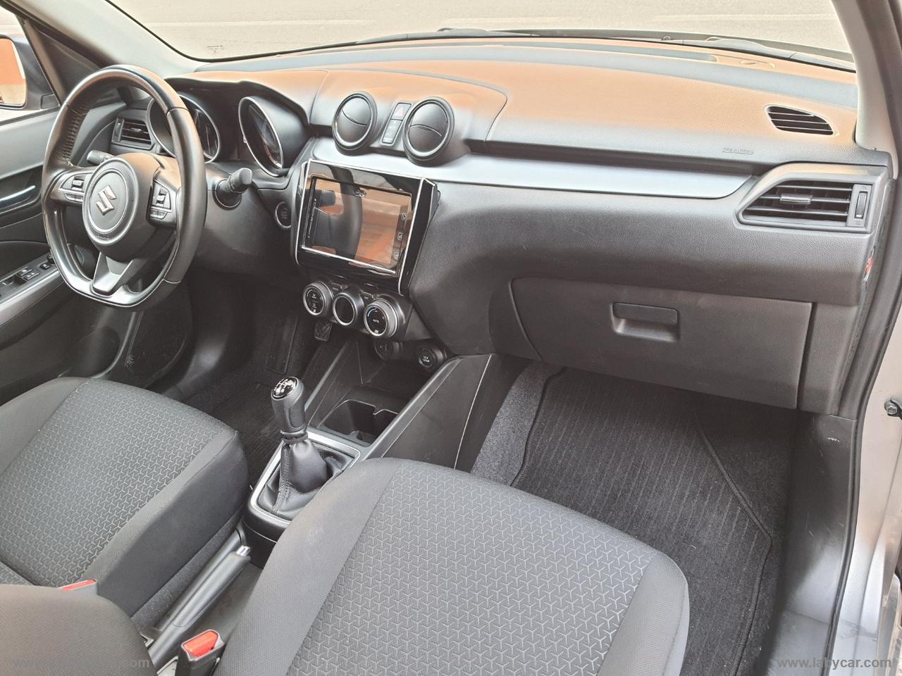 SUZUKI Swift 1.2 Hybrid Top