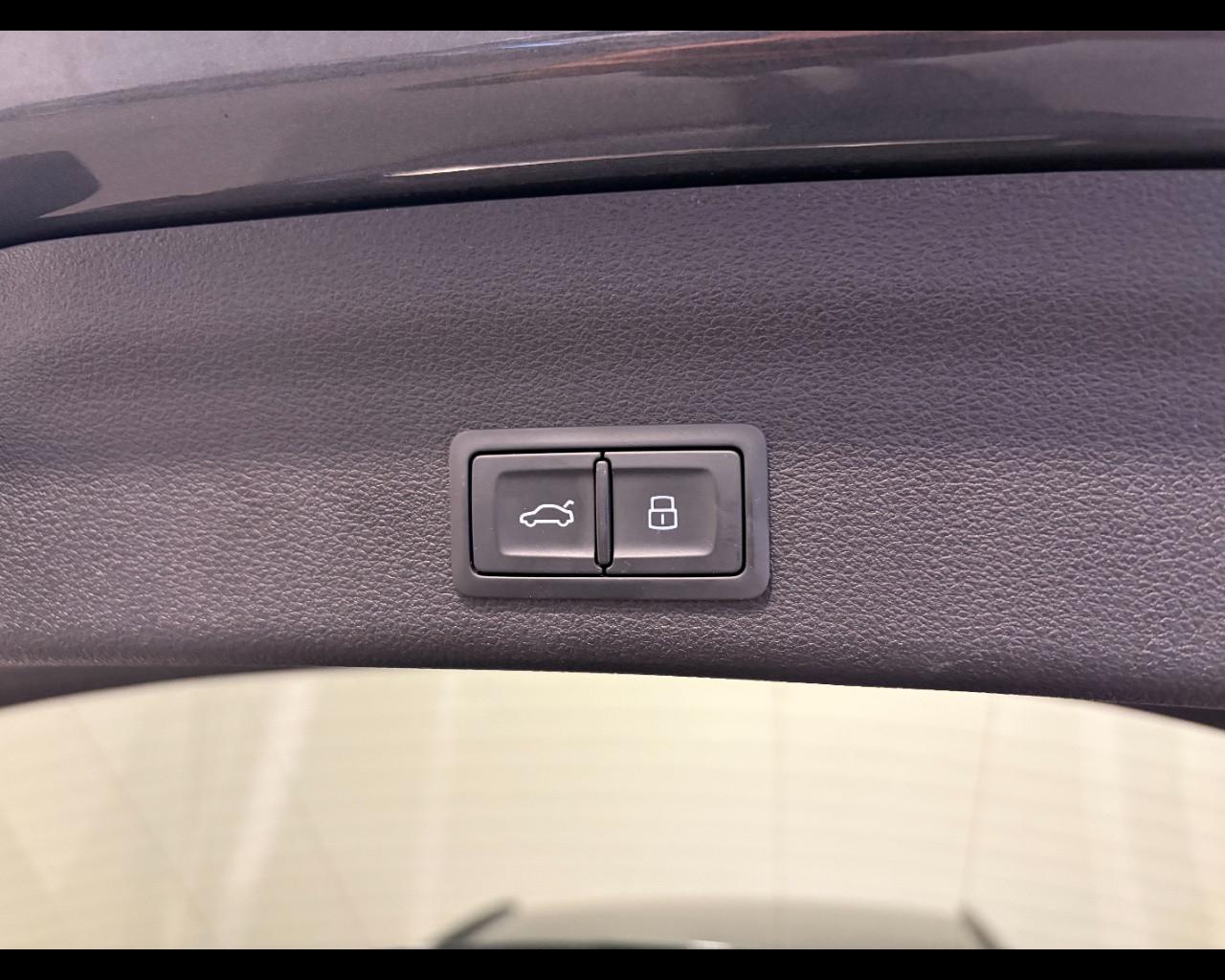 AUDI A6 AVANT 40 TDI MHEV QUATTRO S-TRONIC S LINE EDITION