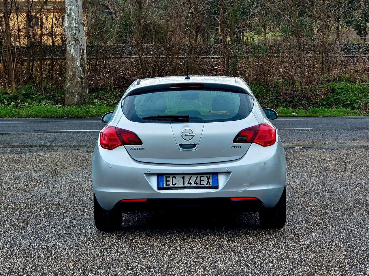 Opel Astra 1.7 CDTI 110CV 5 porte Cosmo 2010-E5 Manuale NEO