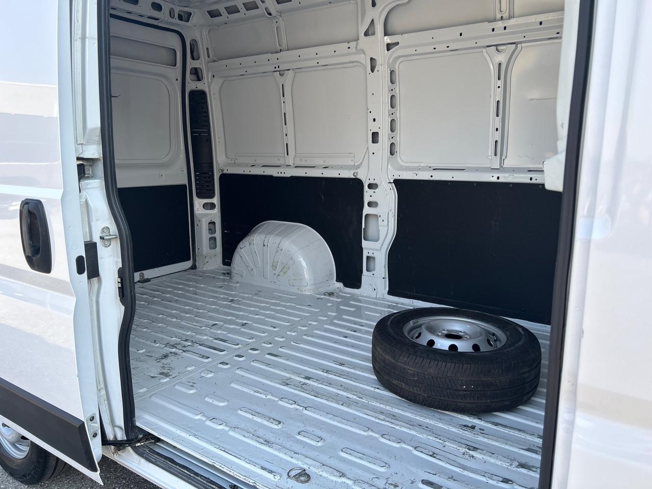 Peugeot Boxer 33 2.2 BlueHDi 140 S&S PM-TM Furgone
