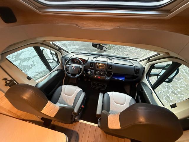 WEINSBERG CARASUITE 650 CLIMA BASCULANTE MATRIMONIALE PELLE