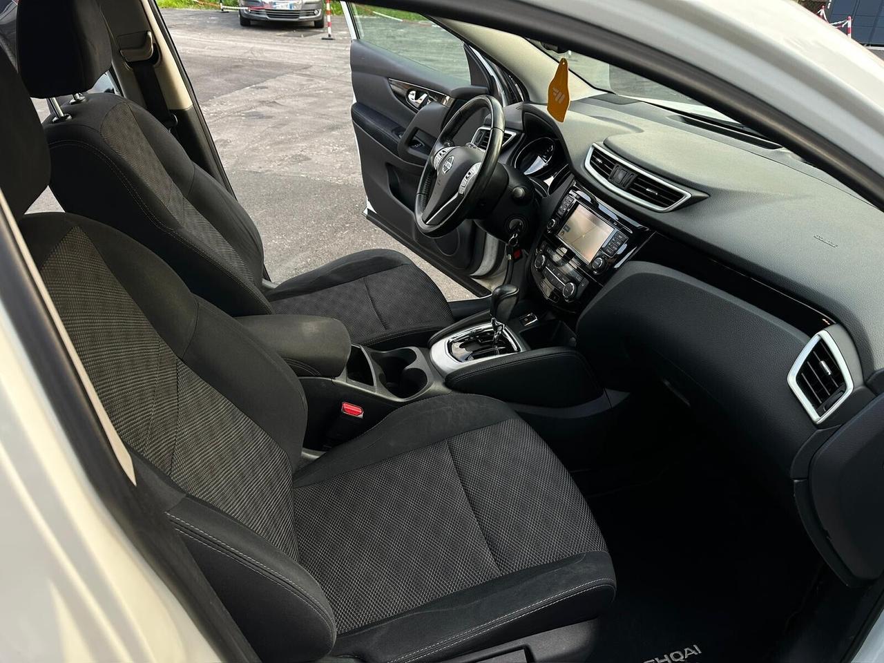 Nissan Qashqai 1.6 dCi 2WD Tekna 2015
