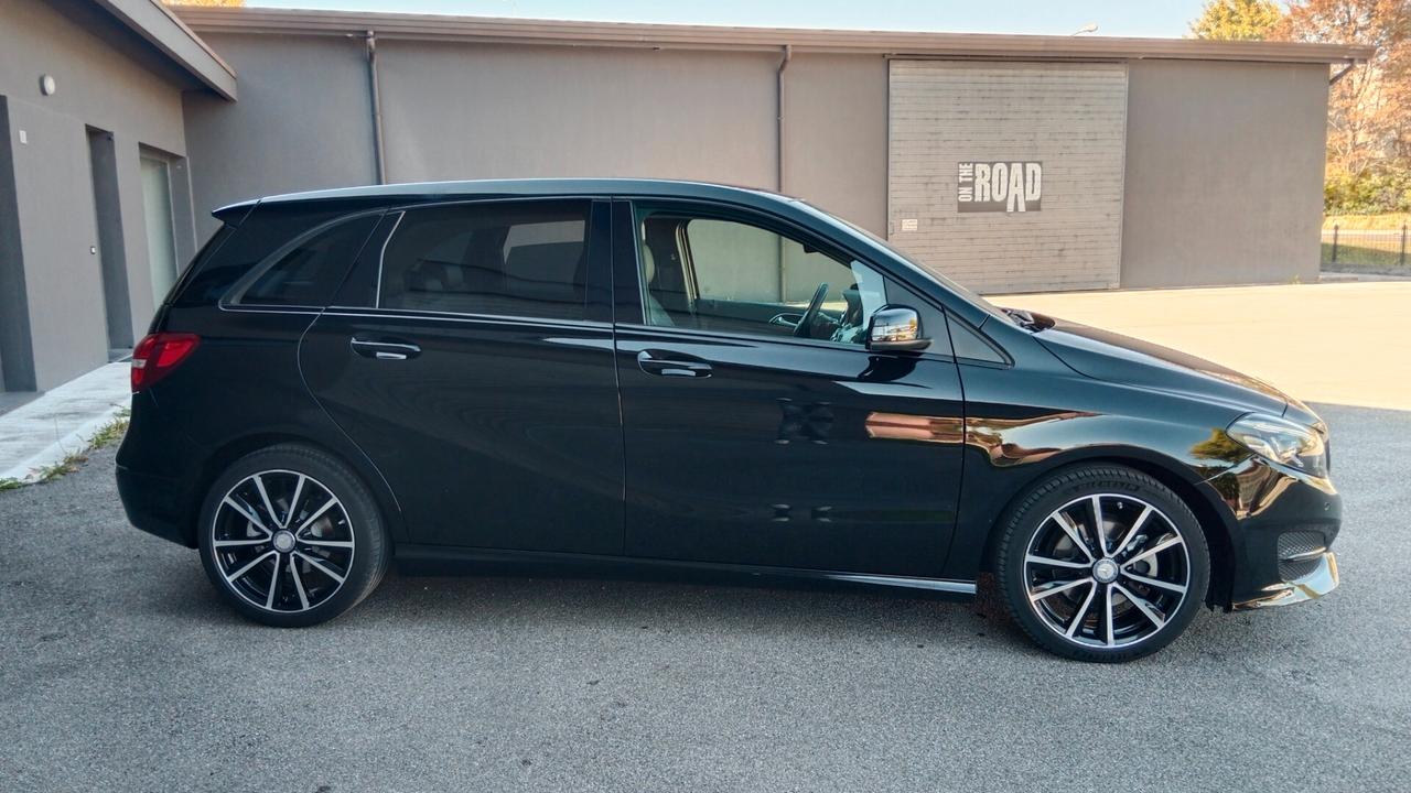 Mercedes-benz B 200 Premium - PERMUTE