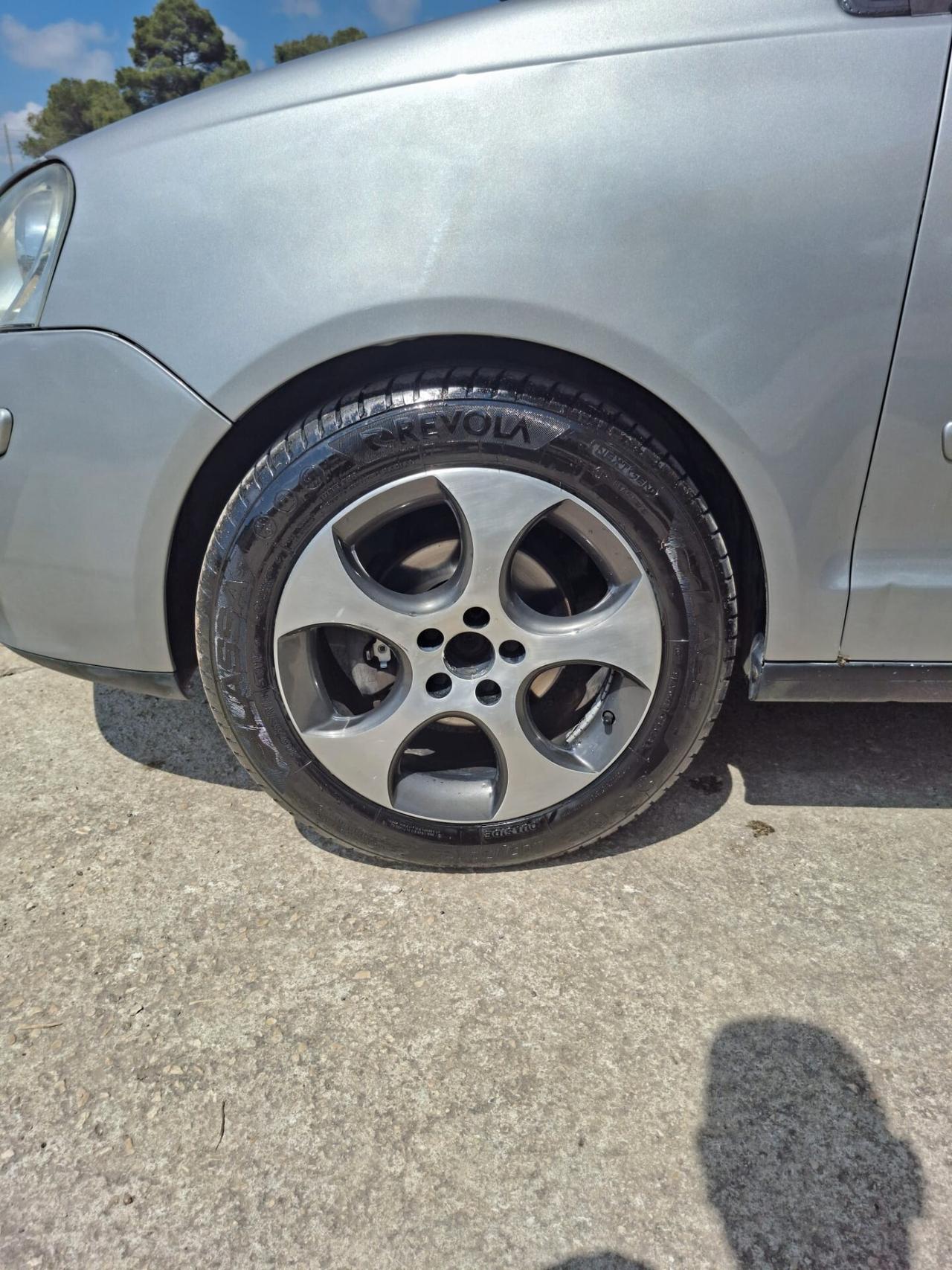 Volkswagen Polo 1.4/69CV TDI 5p. Sportline motore revisionato