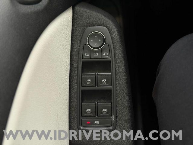 RENAULT Clio TCe 90 CV 5 porte Techno +GPL