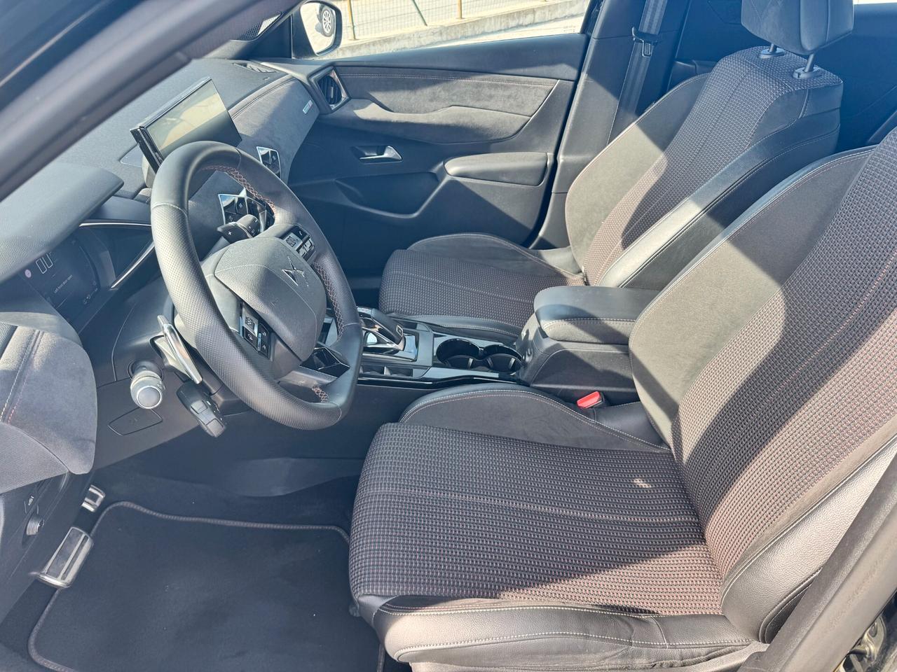 Ds DS3 3 Crossback BlueHDi 130 aut. Performance Line