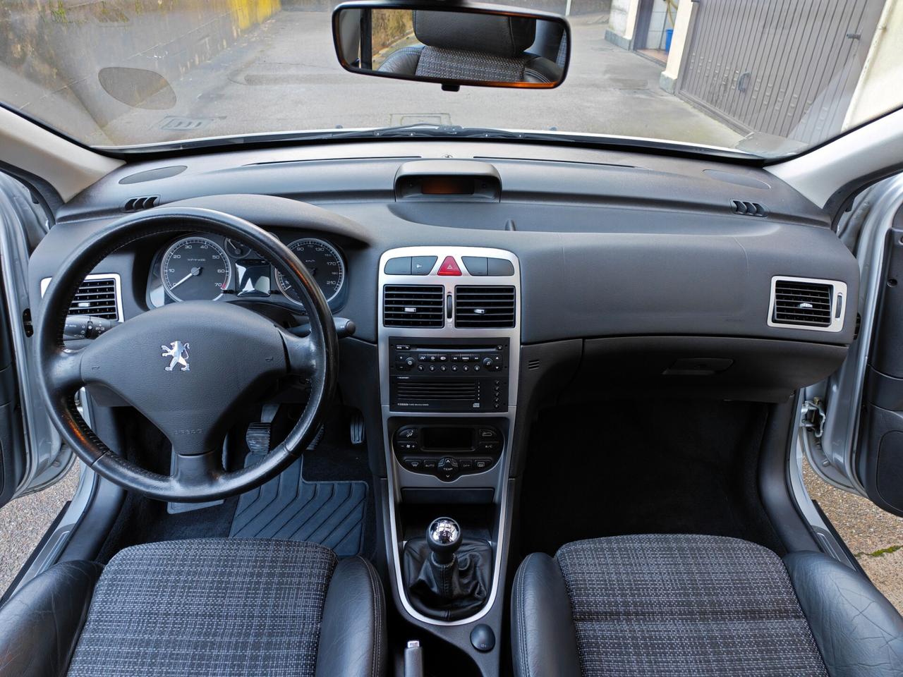 Peugeot 307 1.6 BENZINA 110cv / 61.000km / Unipro