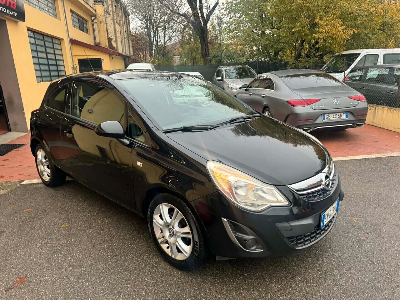 Opel Corsa 1.2 Benz/Metano 3 porte 170.000 KM