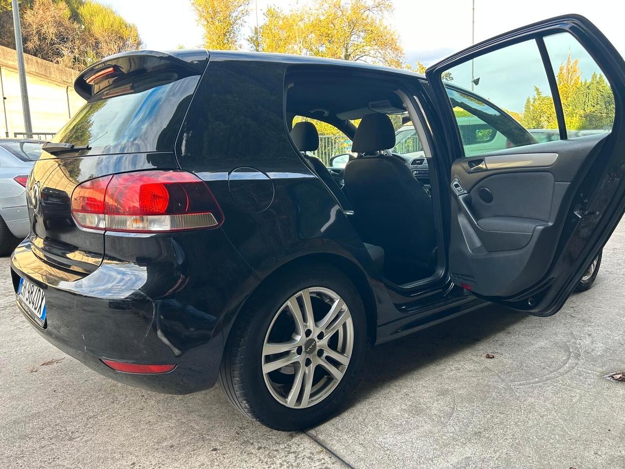 Volkswagen Golf 1.6 TDI DPF 5p. Sport Edition