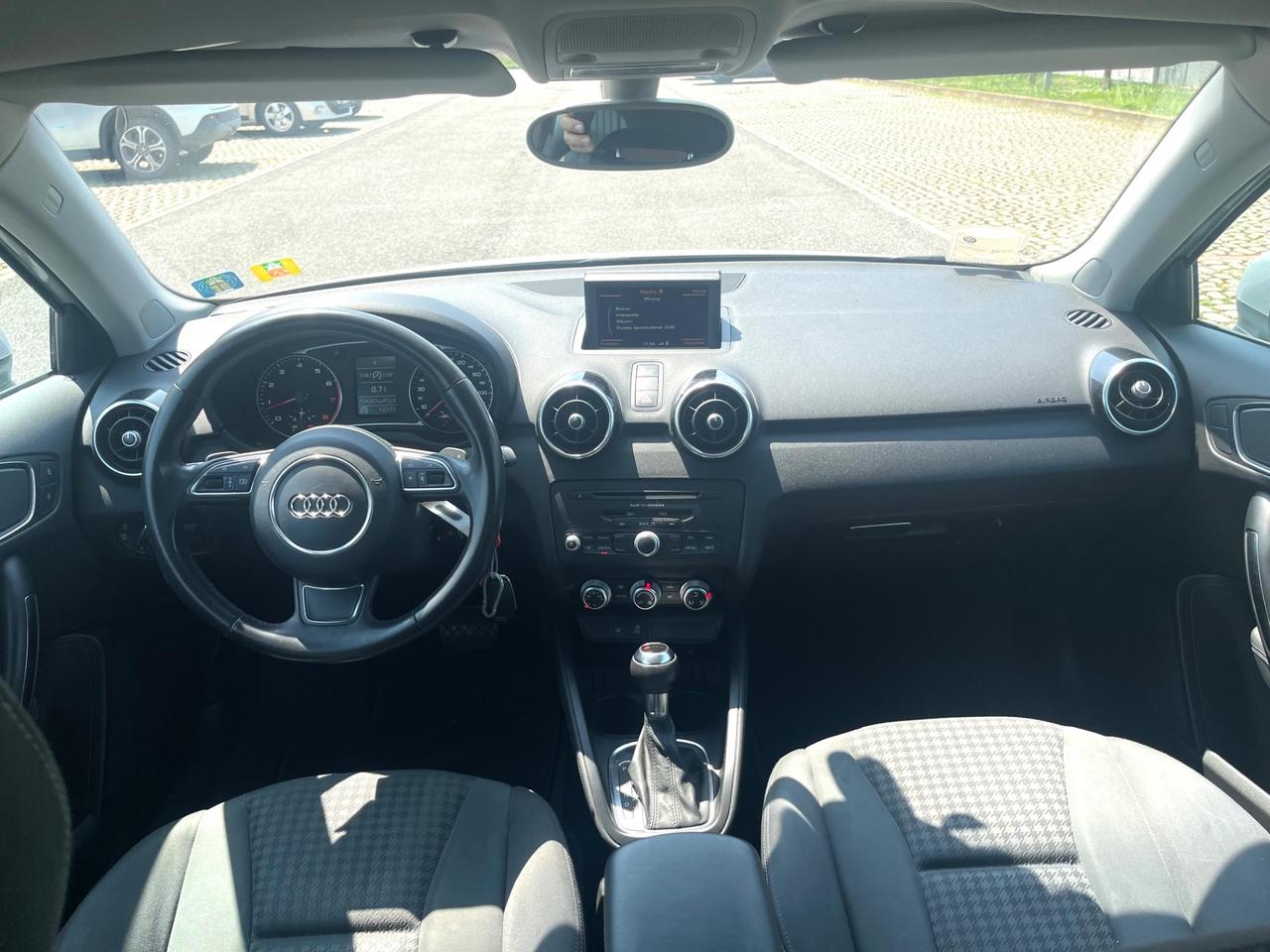 Audi A1 1.4 TFSI S tronic 119g Attraction