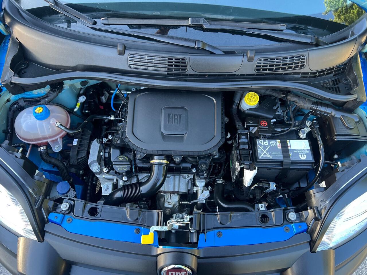 Fiat Panda 1.0 Hybrid Cross 2023 ibrida benzina