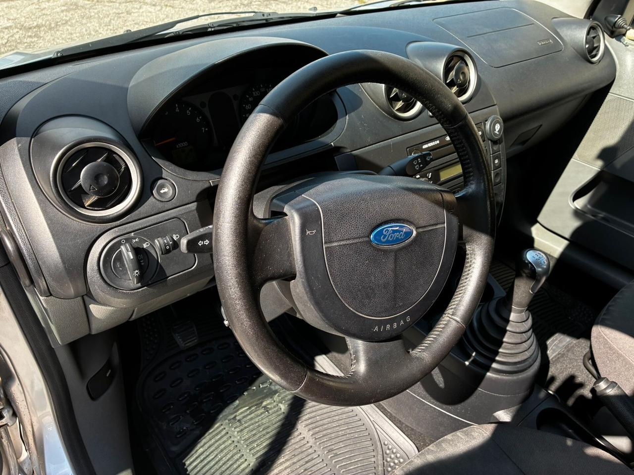 FORD FIESTA 1.2 BENZINA 75CV EURO 4 - NEOPATENTATI