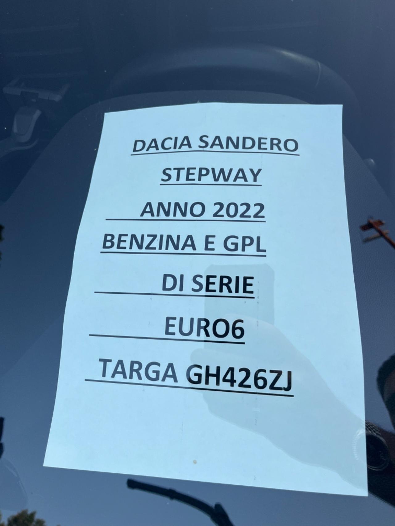 Dacia Sandero Stepway 1.0 BENZINA E GPL DI SERIE