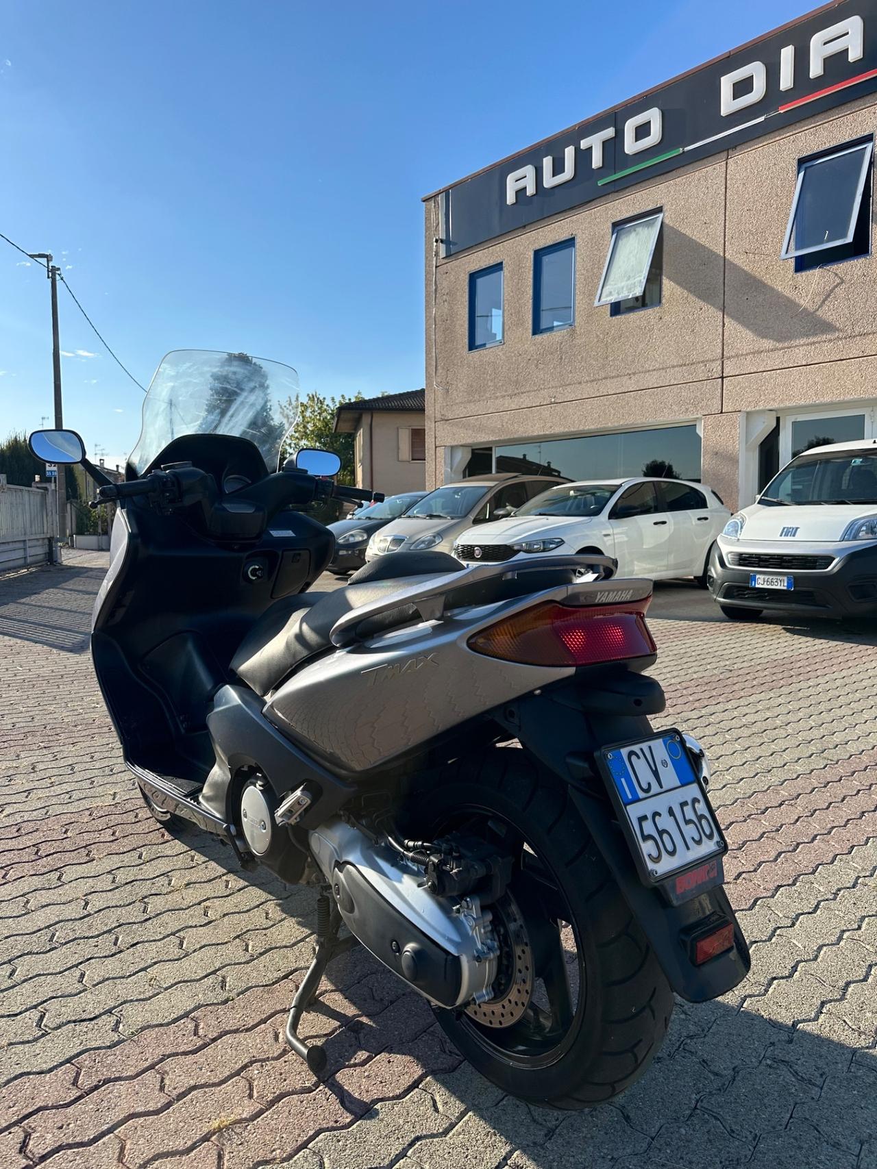 Yamaha TMAX White 500