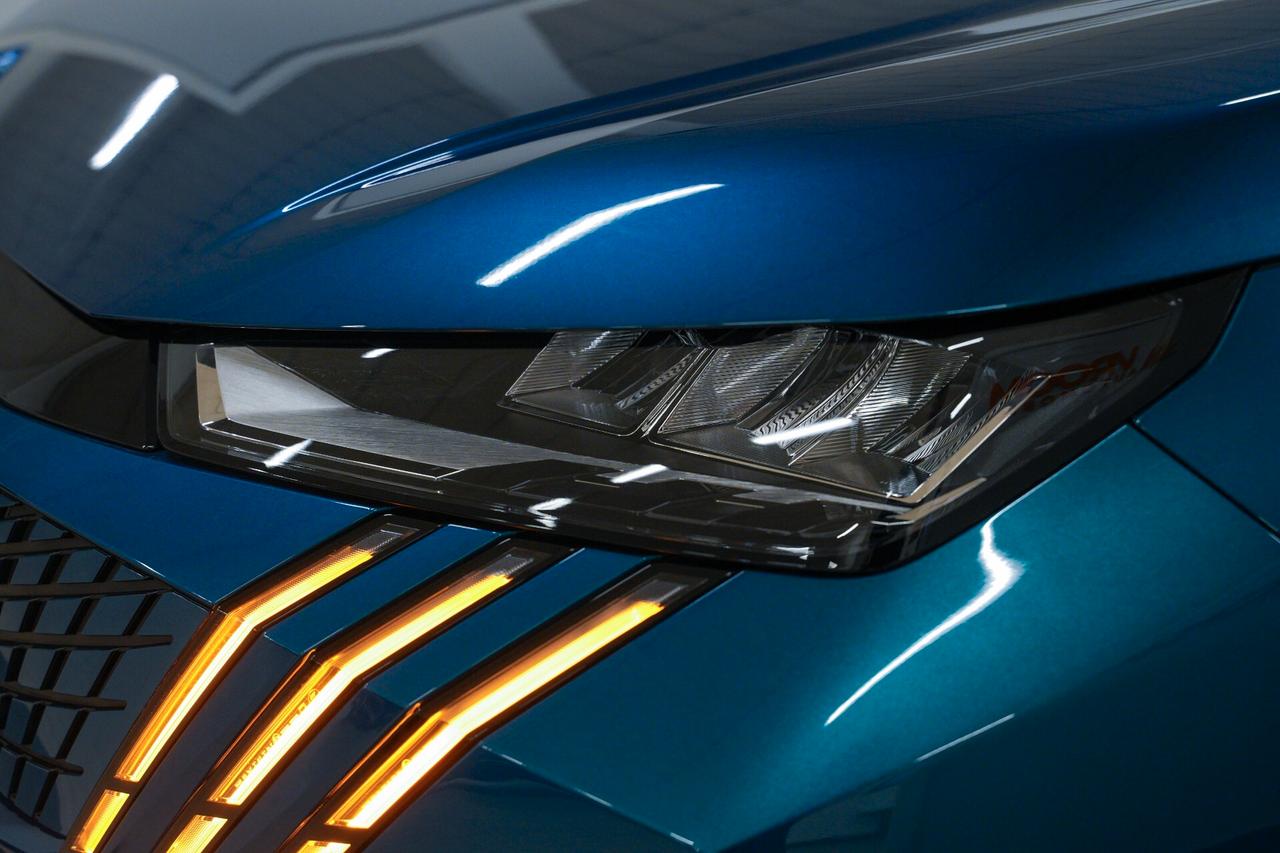 Peugeot 3008 Hybrid 136 e-DCS6 Allure