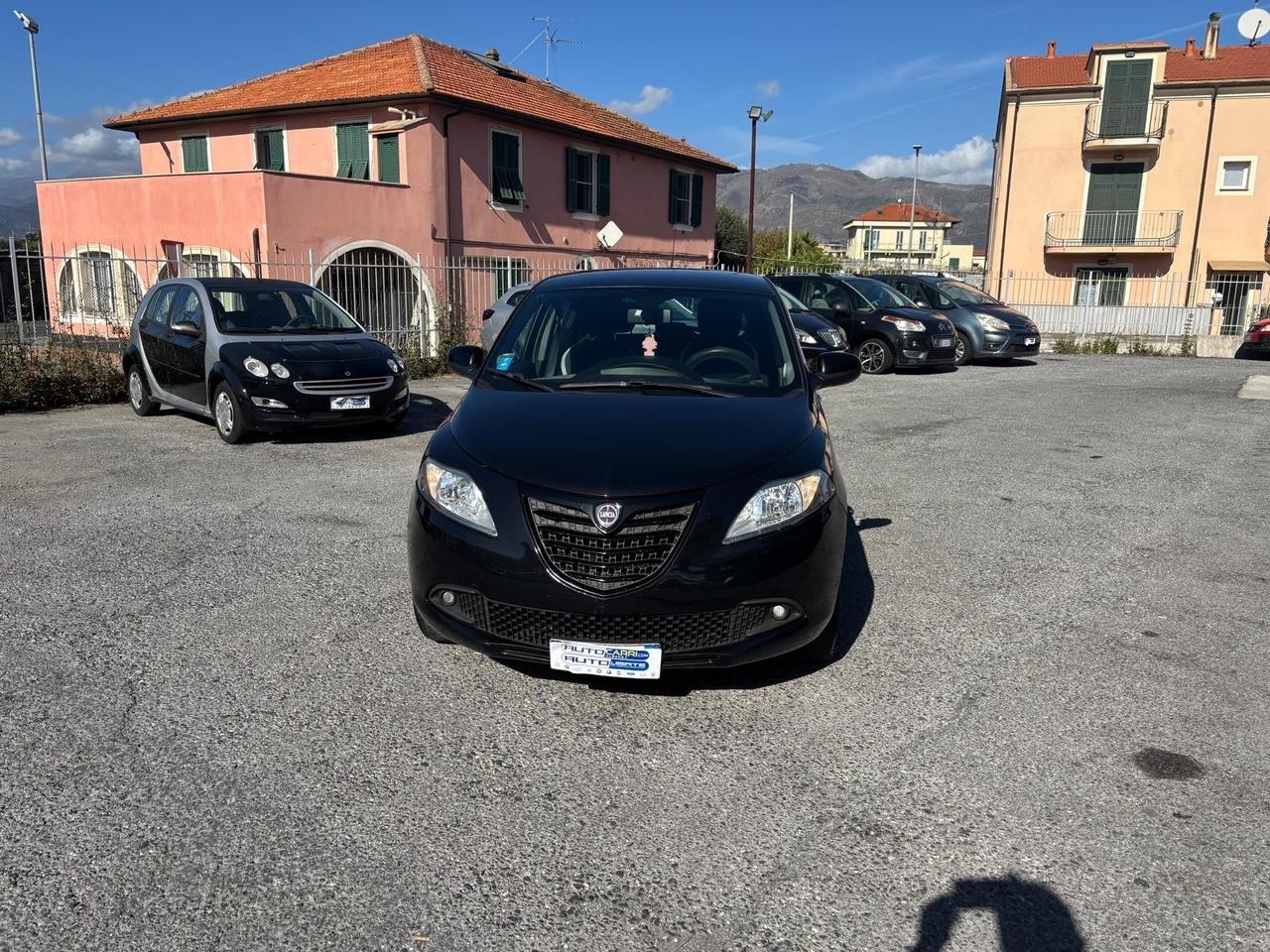 Lancia Ypsilon 1.2 69 CV 5 porte S&S Platinum