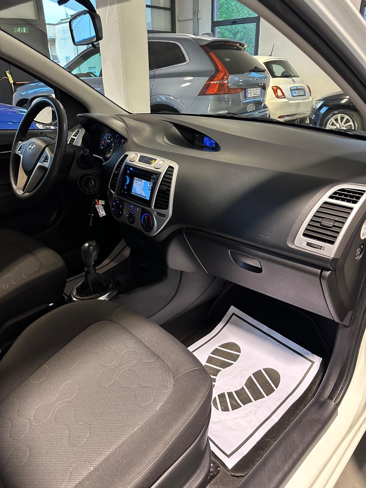 Hyundai i20 1.4 CRDi 5p. Sound Edition