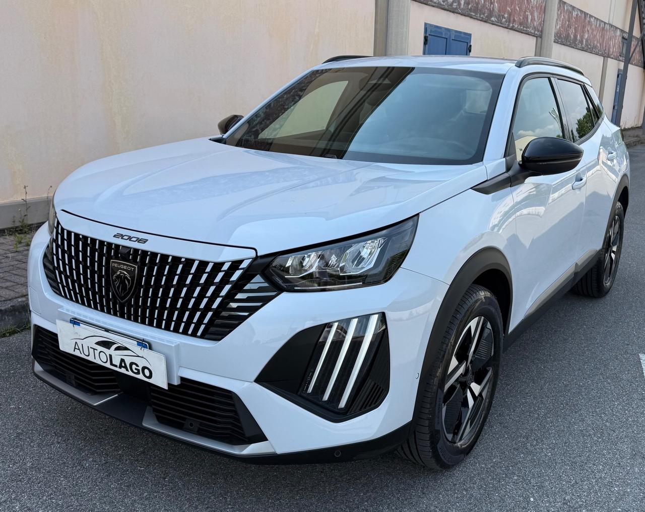 Peugeot 2008 Hybrid 145 e-DCS6 Allure …2025
