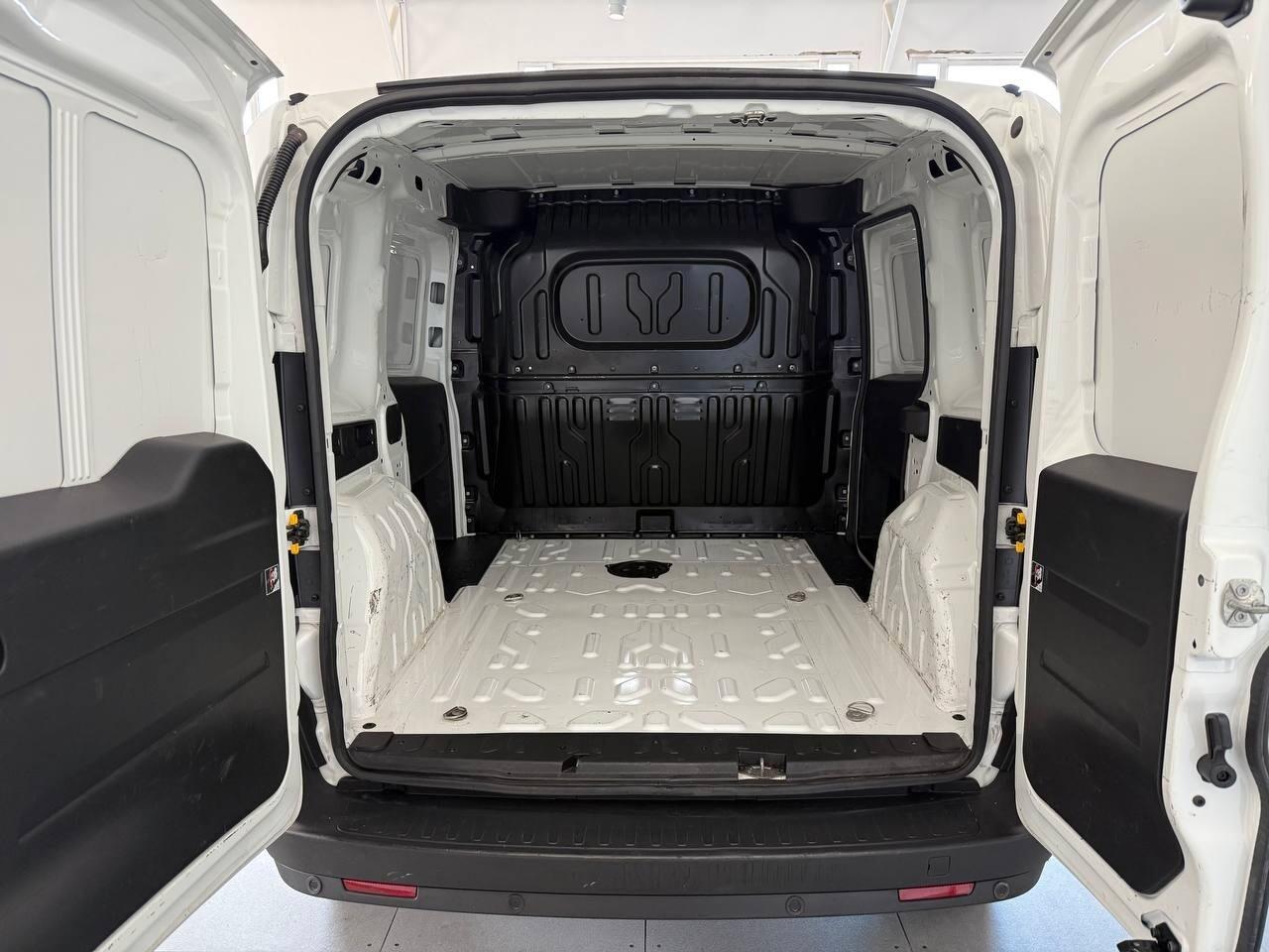 Fiat Doblo 1.6 MJT 120CV S&S "I.V.A.T.O"