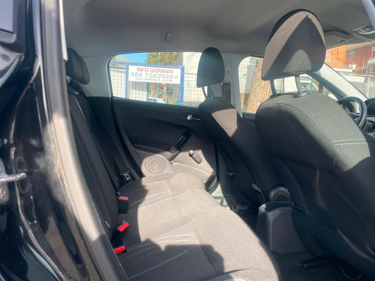 Peugeot 208 PureTech 82 3 porte Access