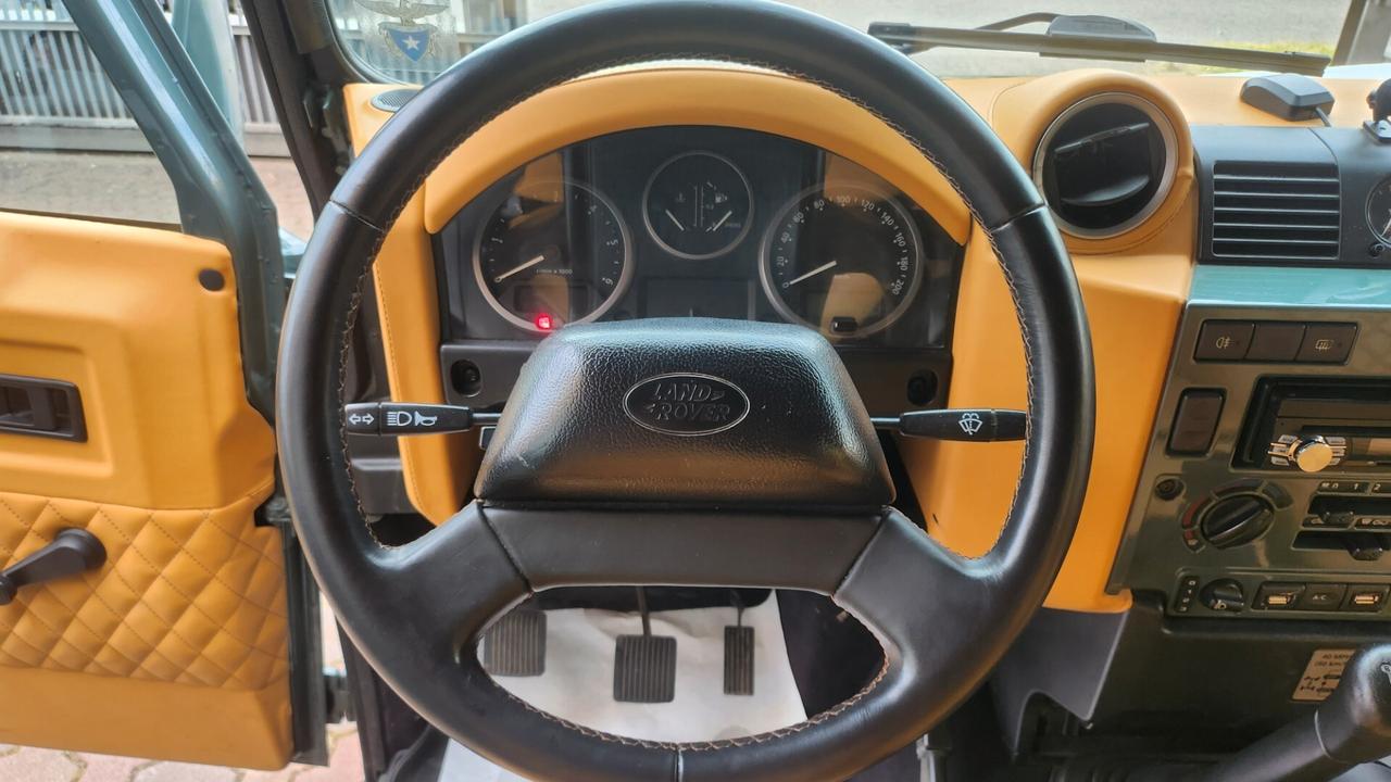 Land Rover Defender 110 2.2 TD4 Station Wagon N1