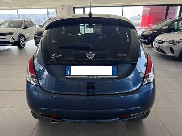 Lancia Ypsilon 1.0 FireFly Hybrid Gold Plus