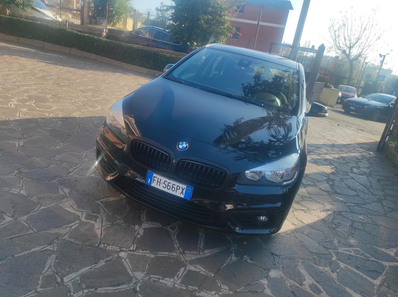 Bmw 2er Active Tourer 216d Active Tourer Advantage