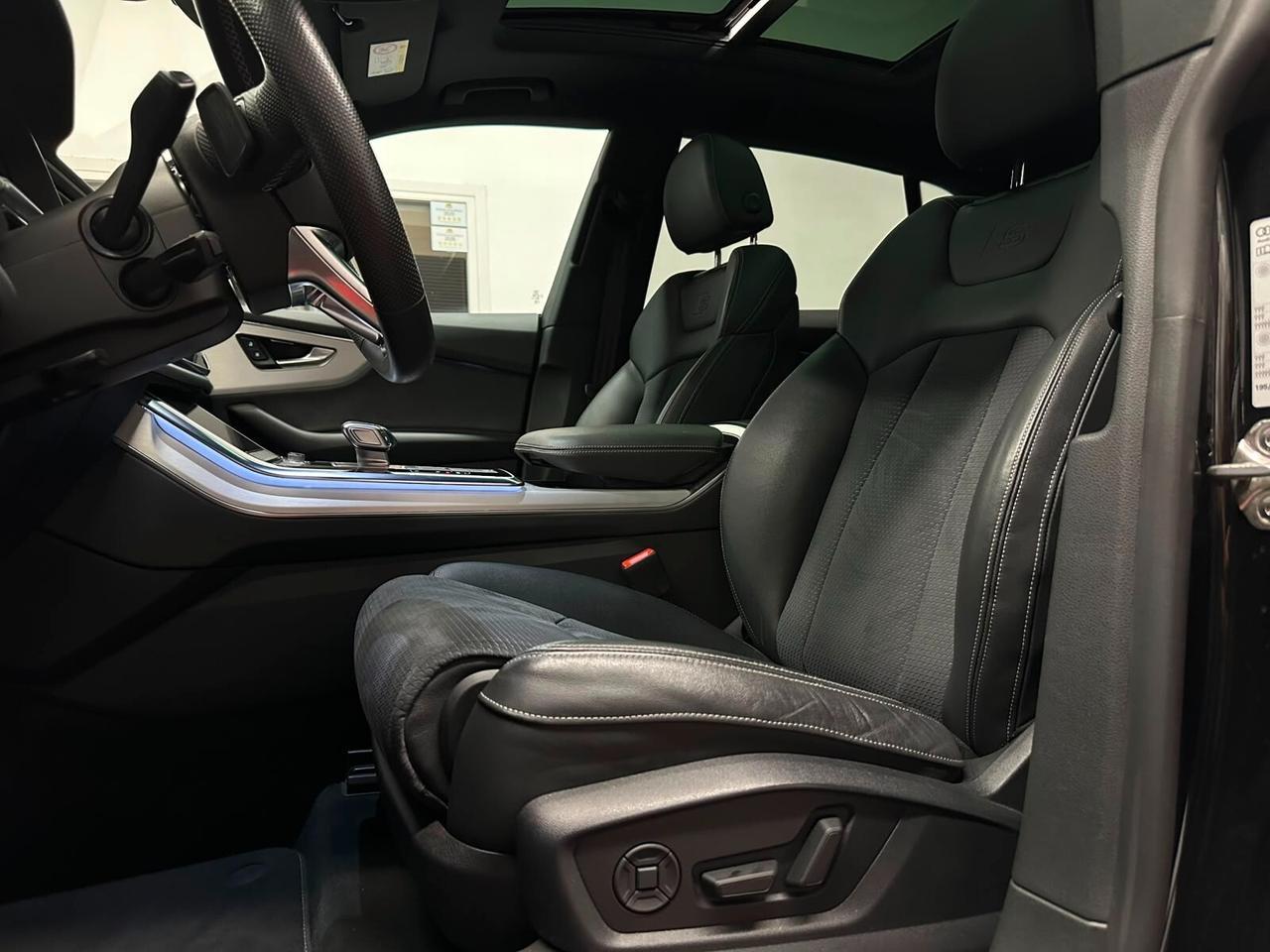 Audi Q8 TOTAL BLACK/MATRIX/TETTO LEASING
