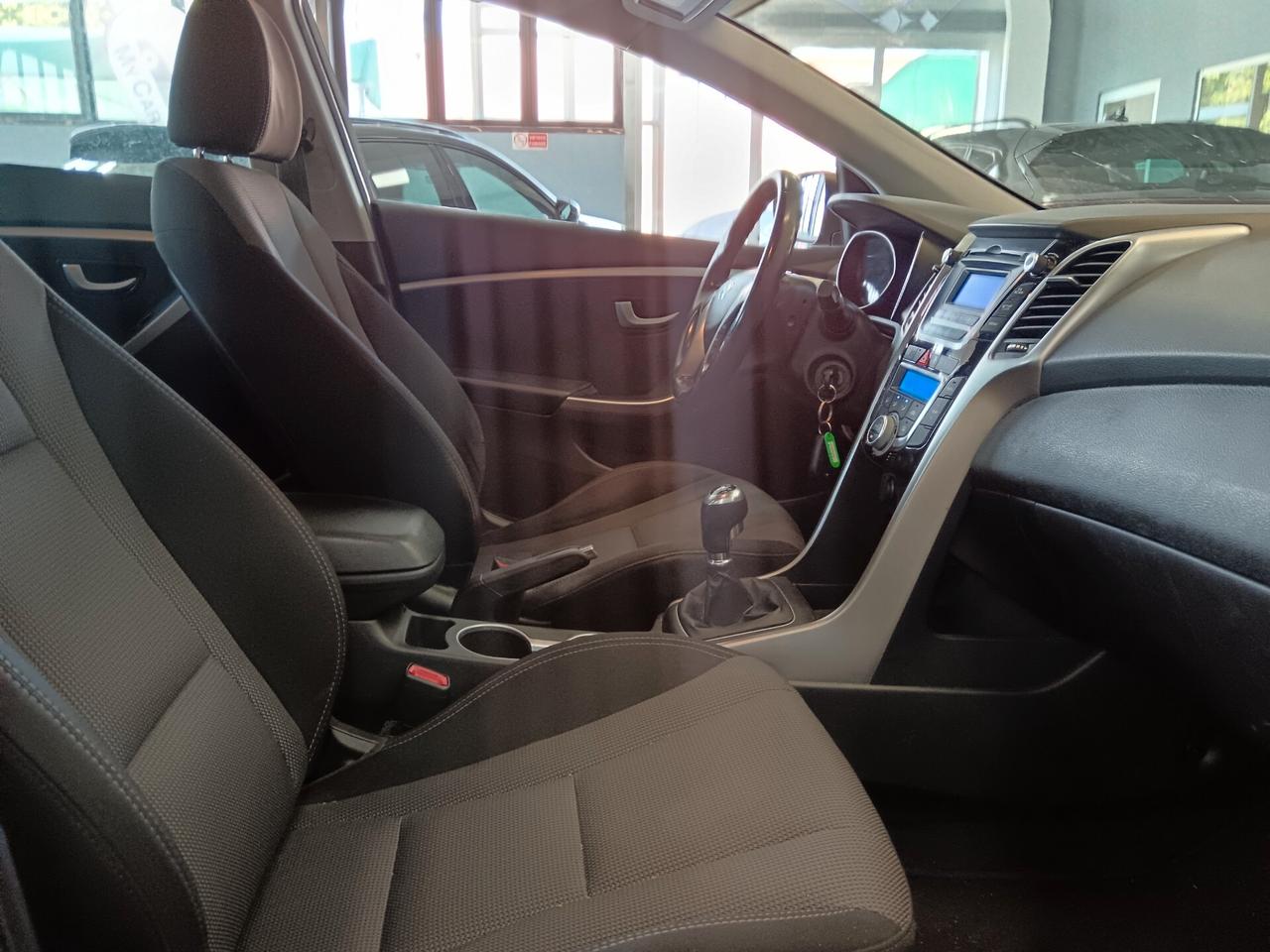 Hyundai i30 Diesel Manuale