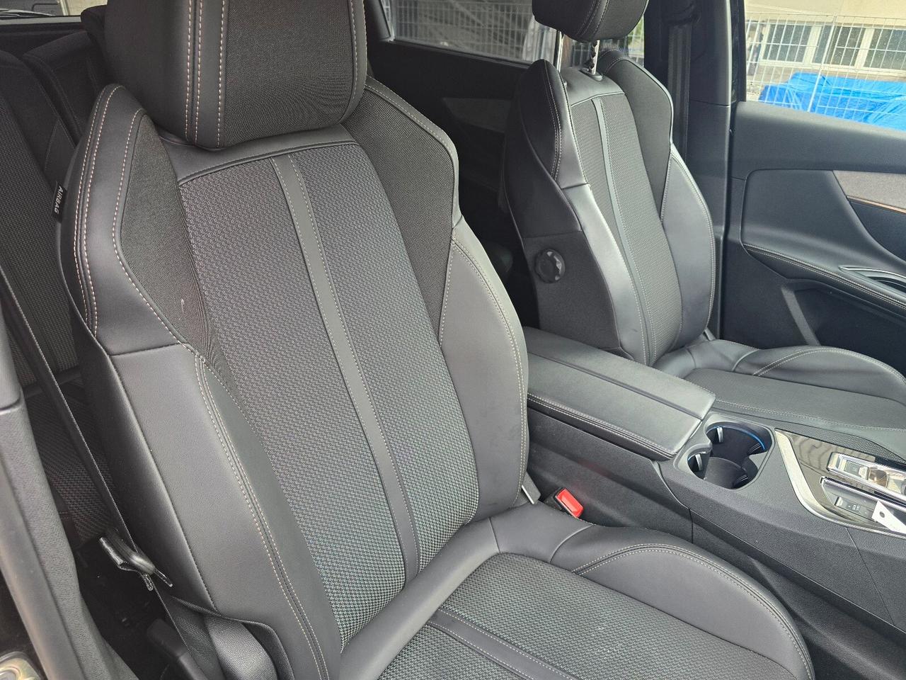 Peugeot 5008 BlueHDi 130 S&S EAT8 GT