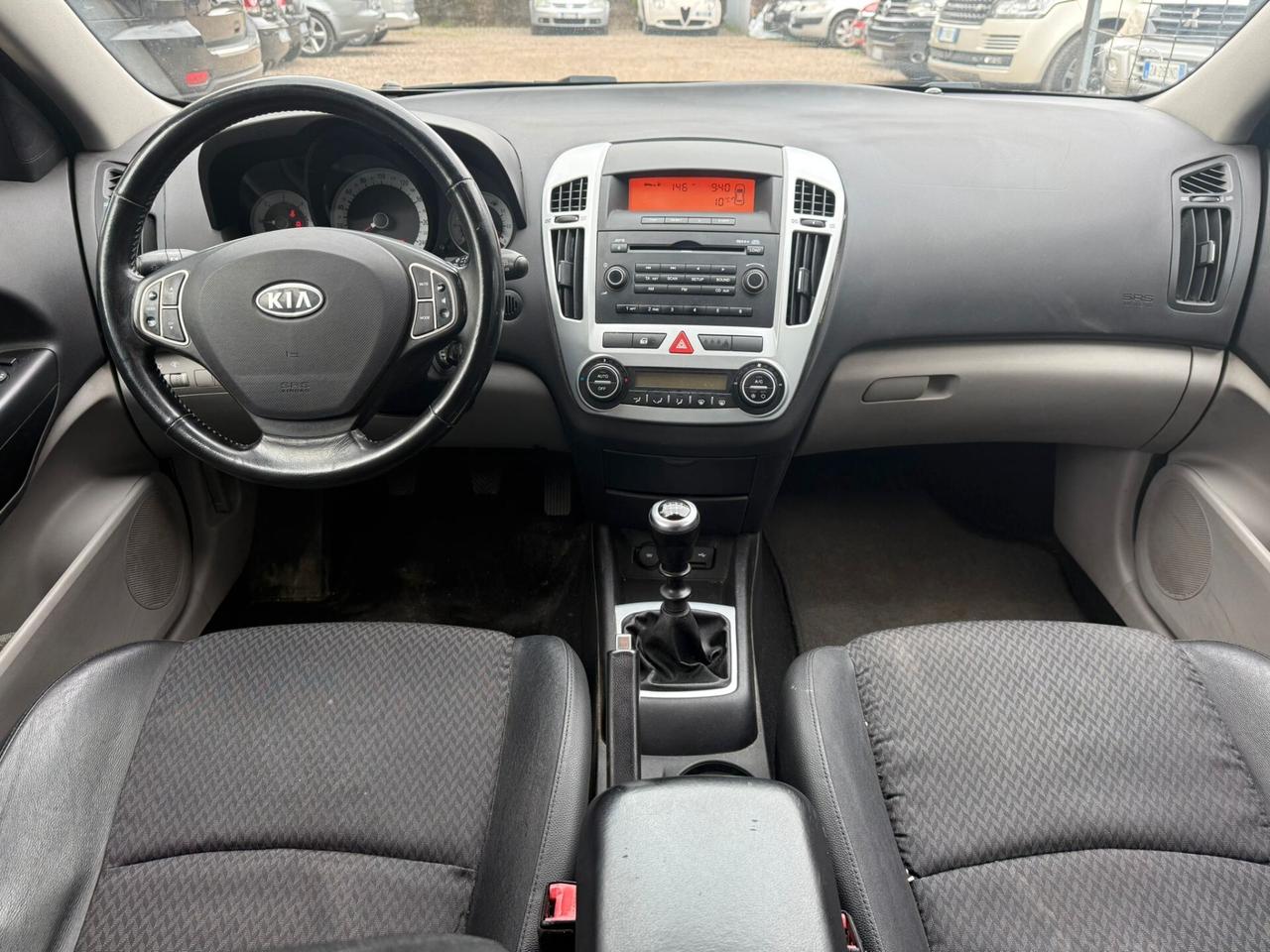 Kia Ceed adatta ai neopatentati