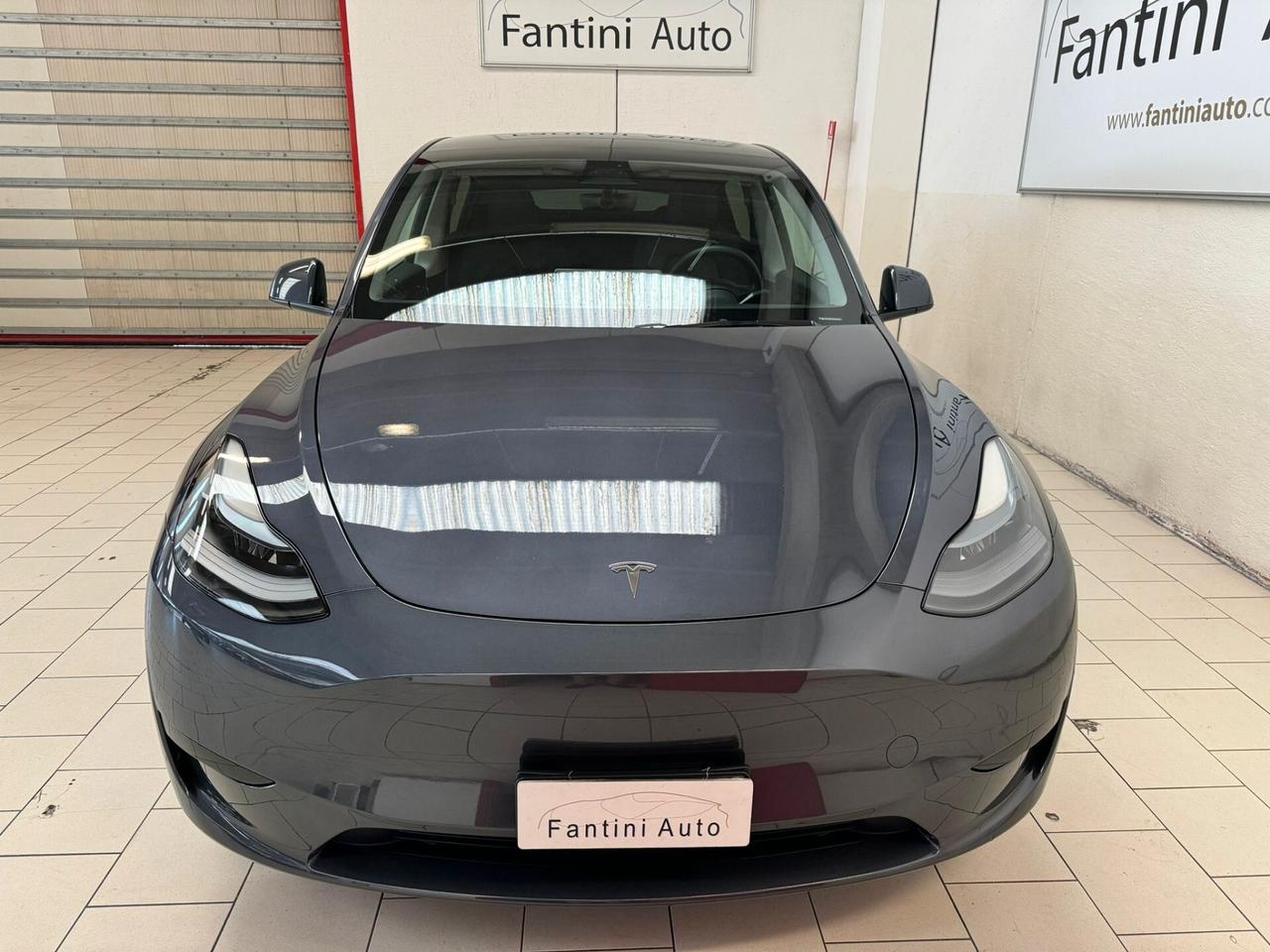 Tesla Model Y Single Motor-ANCHE SUBENTRO LEASING-LEGGI SOTTO