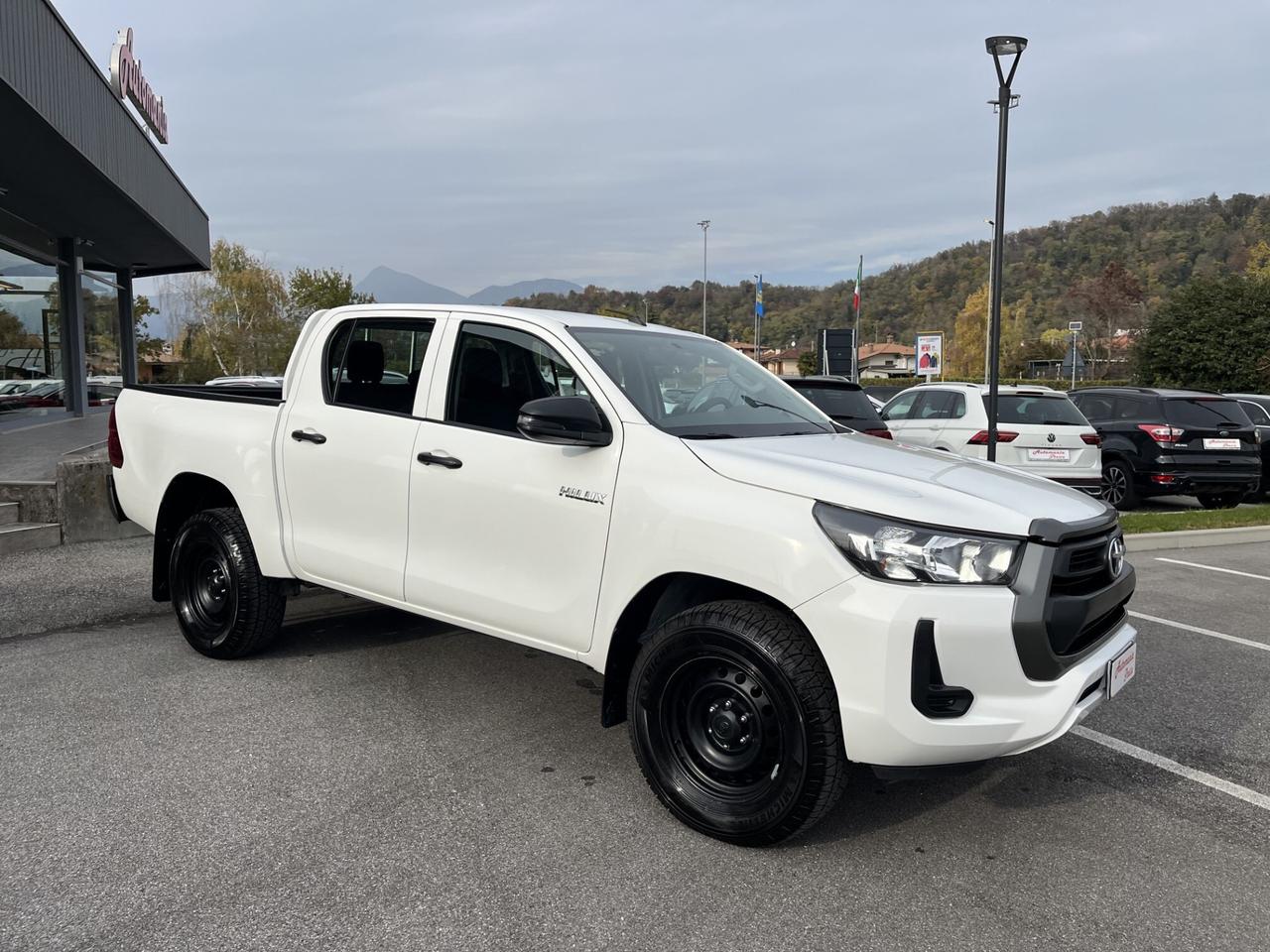 TOYOTA HILUX 2.4 D-4D DOPPIA CAB. 4WD 150 CV 6M "