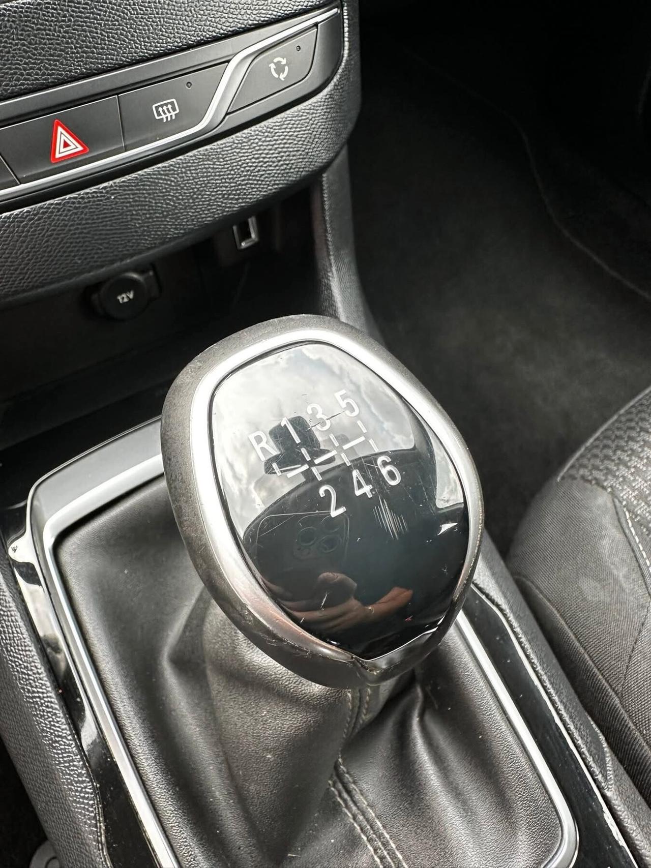 Peugeot 308 BlueHDi 100 S&S Business