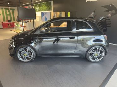 Abarth 500e TURISMO