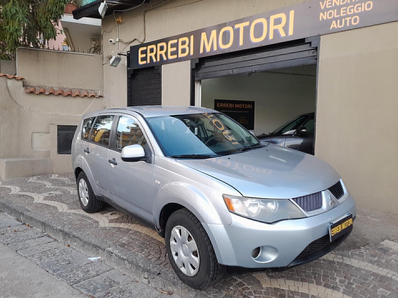 Mitsubishi Outlander 2.0 4X4