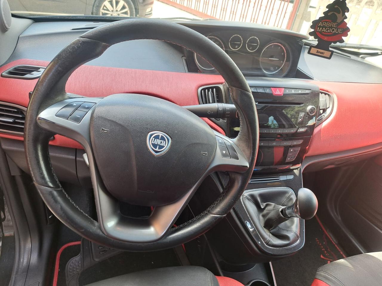 Lancia Ypsilon 1.3 MJT 16V 95 CV 5 porte S&S Silver