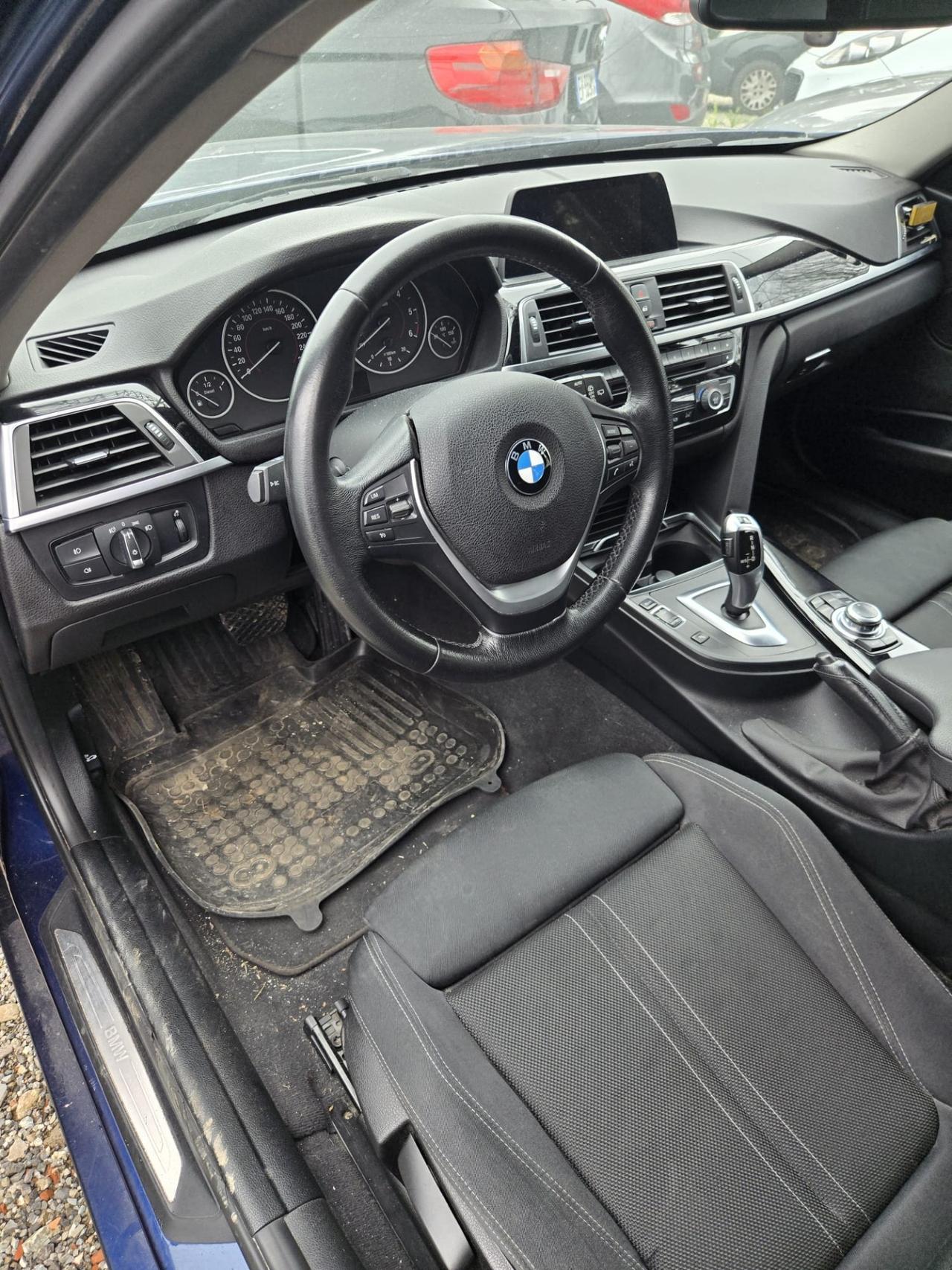 Bmw 320 320d xDrive Luxury
