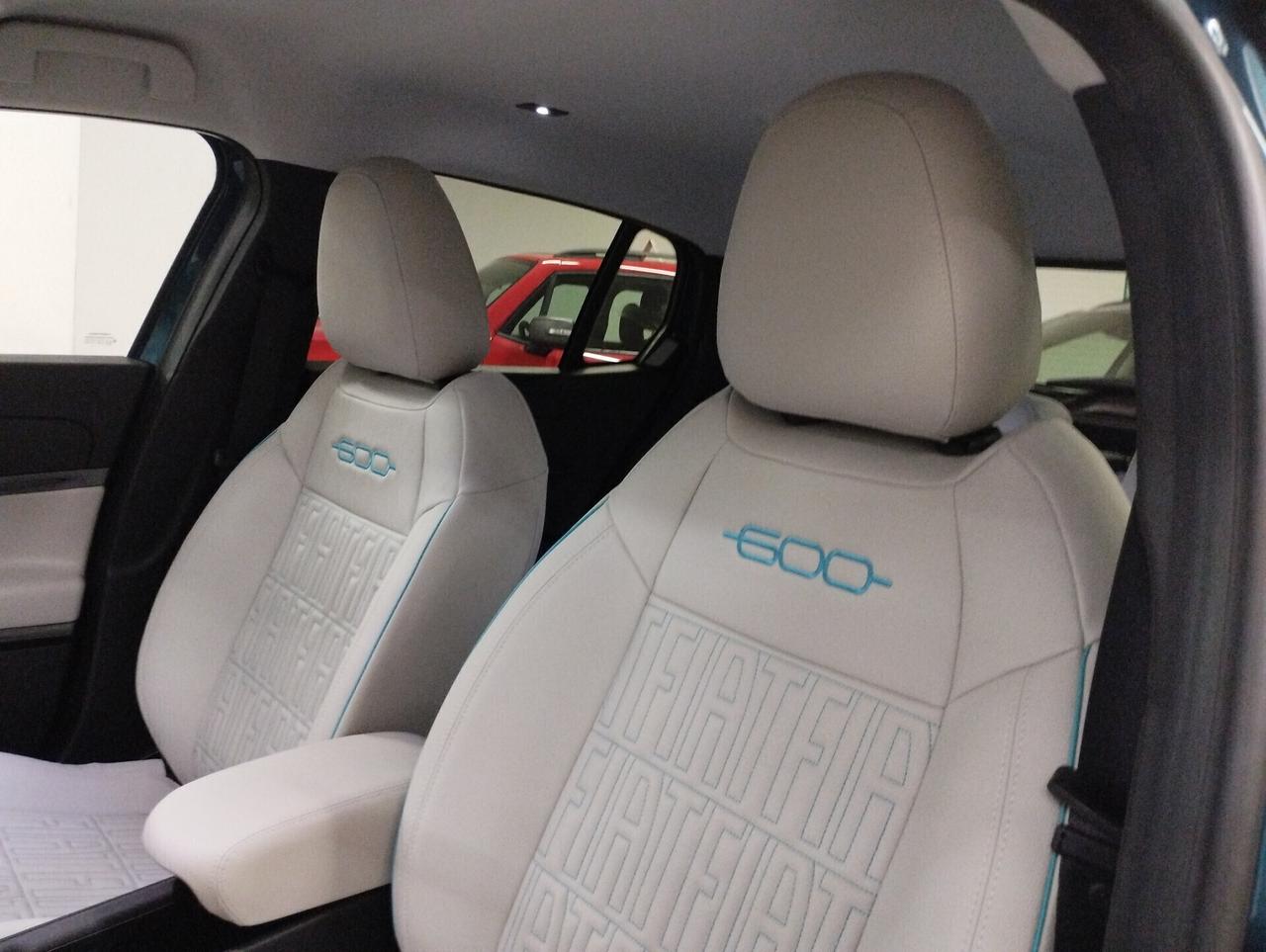 Fiat 600 LA PRIMA Hybrid Automatica 110 CV