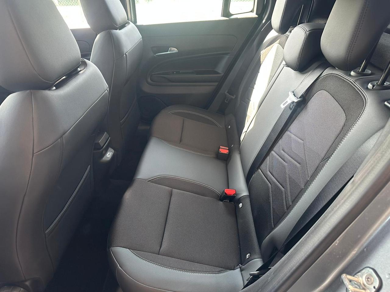 Jeep Avenger 1.2 Turbo 110 CV MHEV Altitude