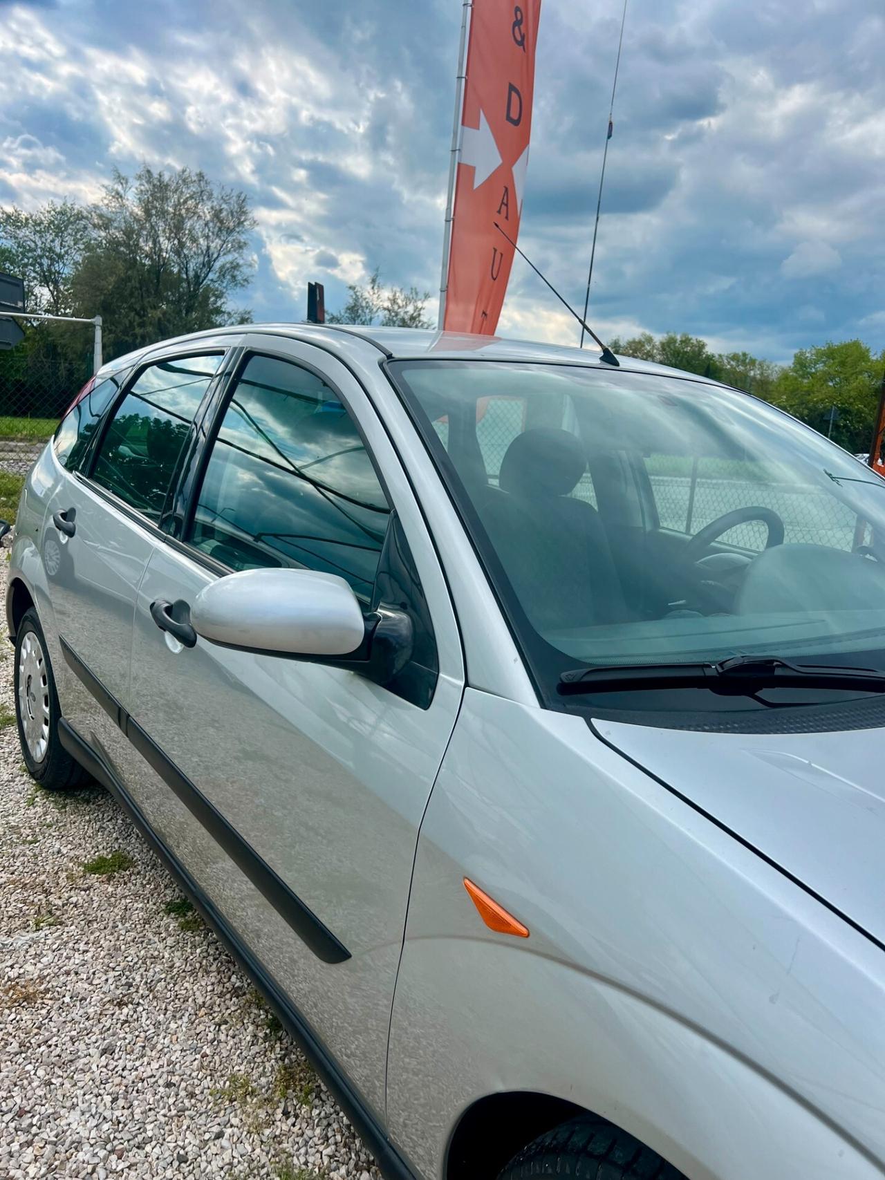 Ford Focus 1.8 TDDi cat 5p. Ambiente